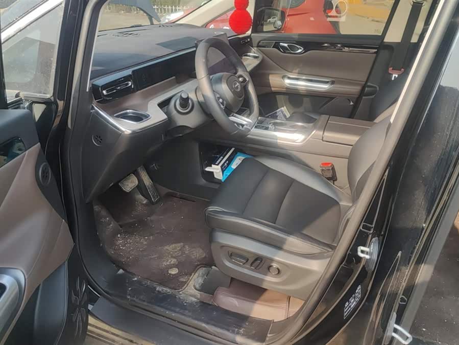 GAC Trumpchi E8 2024 #10 GAC Trumpchi E8 2024 car image #10