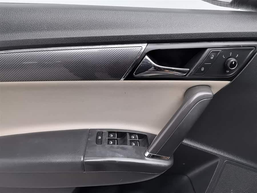 Volkswagen Cross Lavida 2014 immagine di auto #10