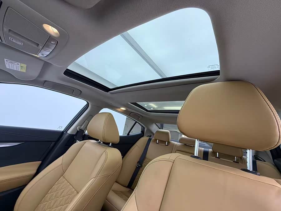 Nissan Maxima 2017 imagem de carro #10