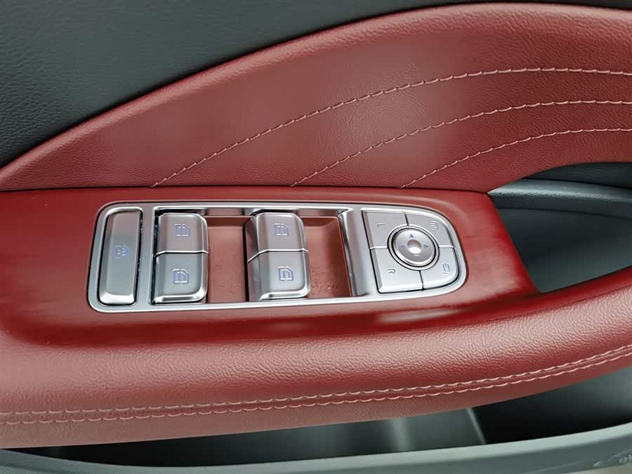 HongQi H5 PHEV 2025 #10 HongQi H5 PHEV 2025 car image #10