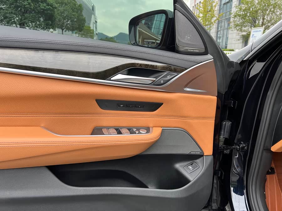 BMW 6 Series 2019 #10 BMW 6 Series 2019 imagem de carro #10