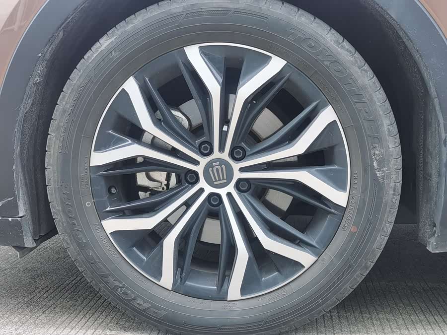 Toyota CrownSportCross 2023 صورة سيارة #10