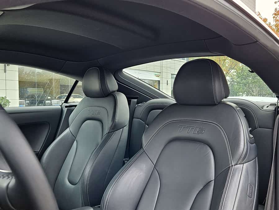 Audi TTS 2012 #10 Audi TTS 2012 car image #10