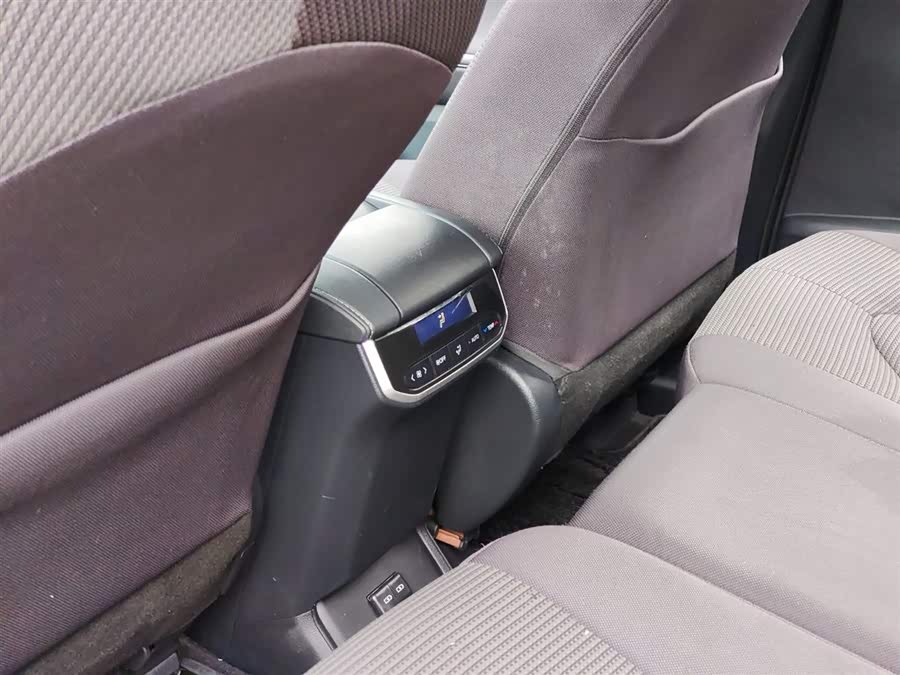 Toyota Crown Kluger 2021 car image #10