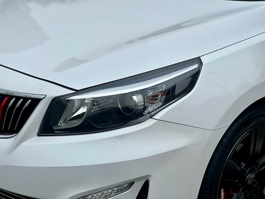 Kia K5 2018 imagem de carro #10