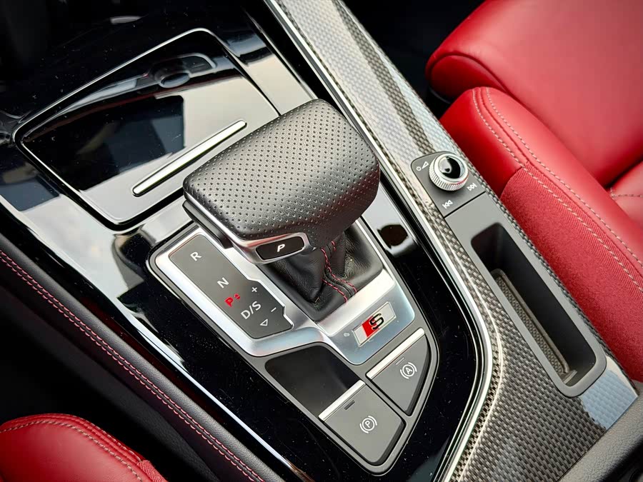 Audi S4 2023 #10 Audi S4 2023 صورة سيارة #10