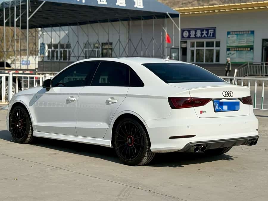 Audi S3 2016 car image #10