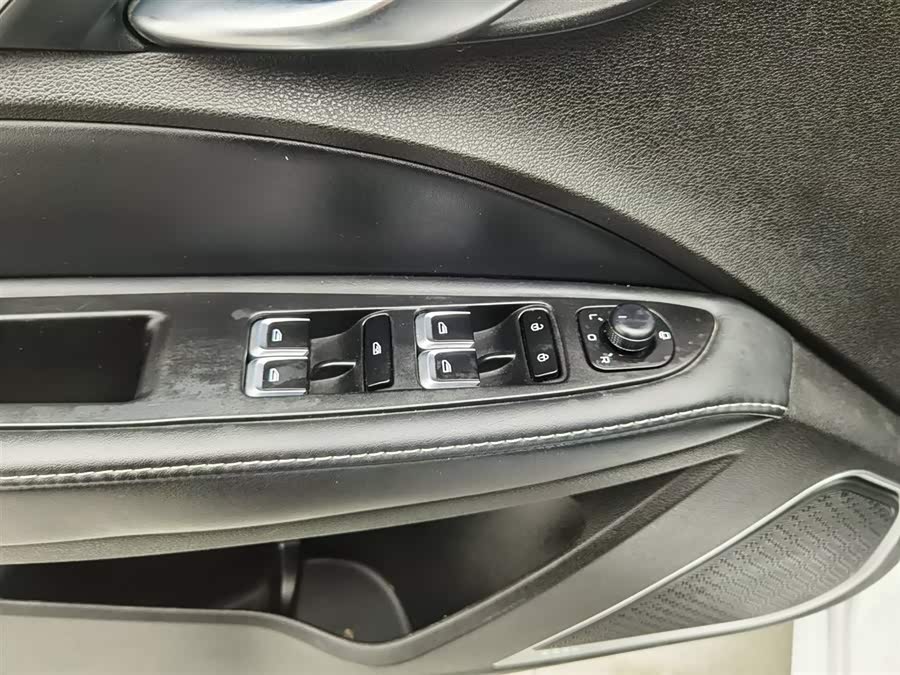 GEELY 2023 car image #10