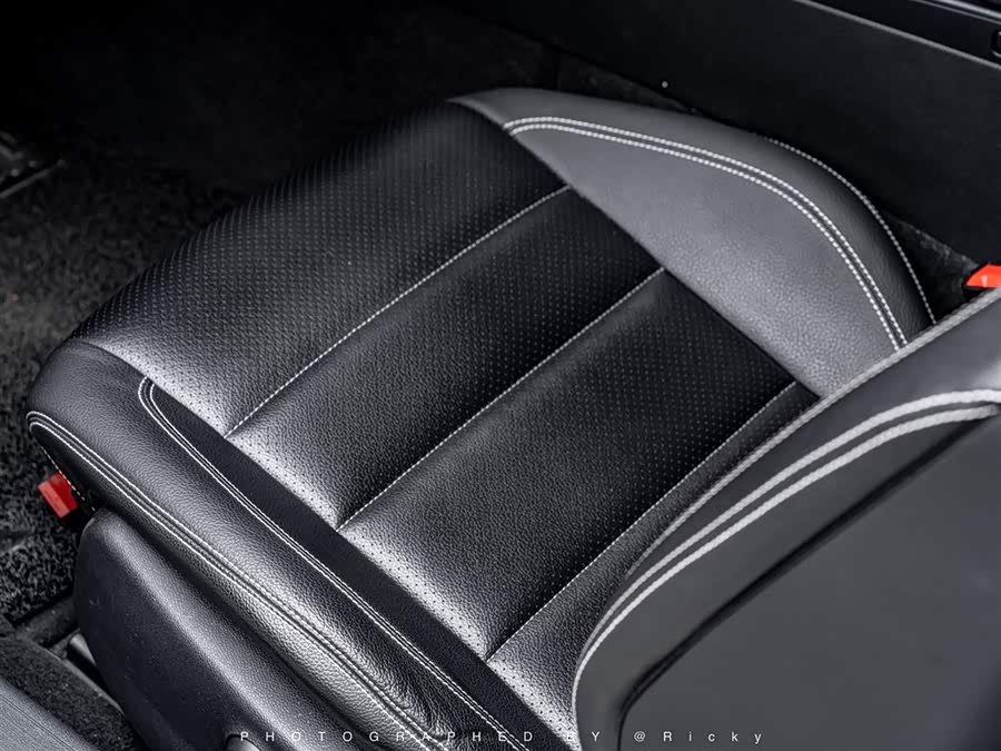 Mercedes-Benz C Class (Imported) 2014 #10 Mercedes-Benz C Class (Imported) 2014 car image #10