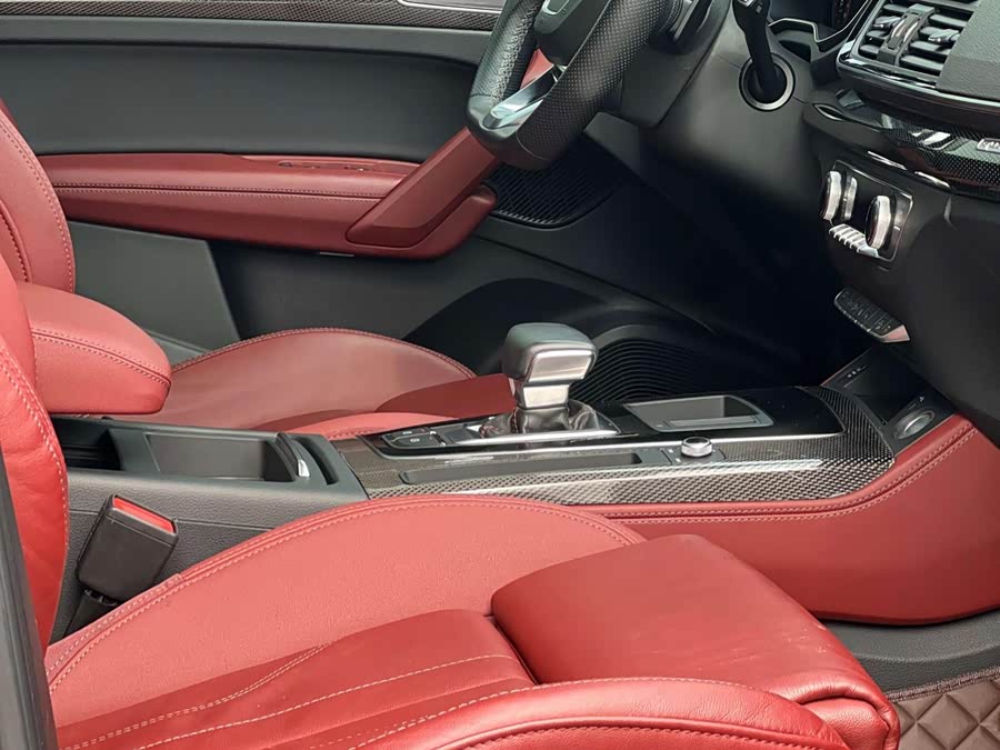 Audi Q5L Sportback 2021 car image #10