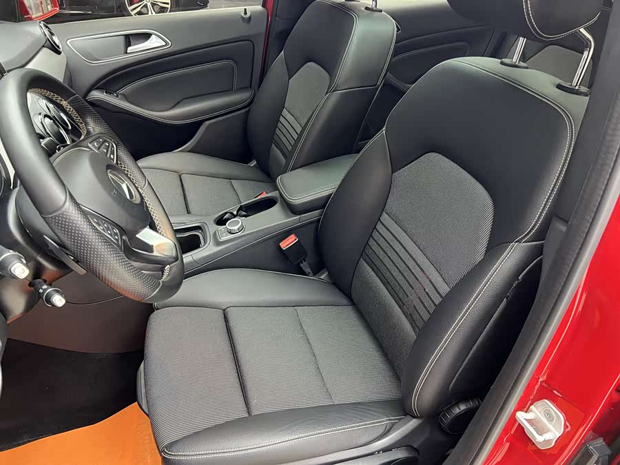 Mercedes-Benz B Class 2017 car image #10