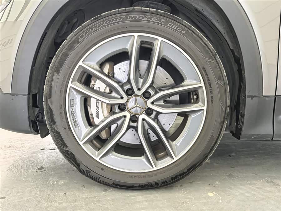 Mercedes-Benz GLB AMG 2021 immagine di auto #10