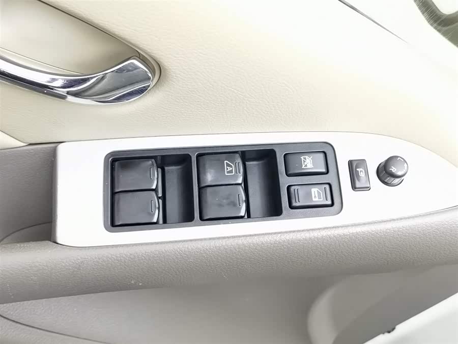 日产 楼兰 2015 汽车图片 #10