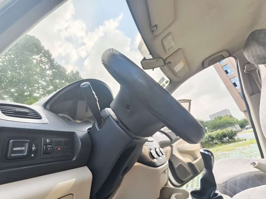 GEELY KingKong Fortune 2014 car image #10