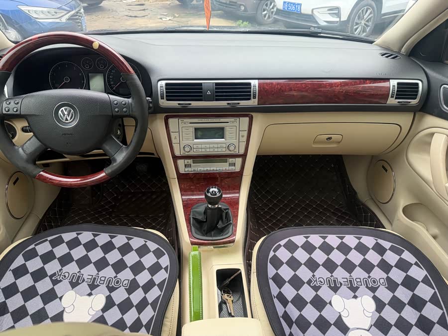 Volkswagen Passat Lingyu 2009 car image #10