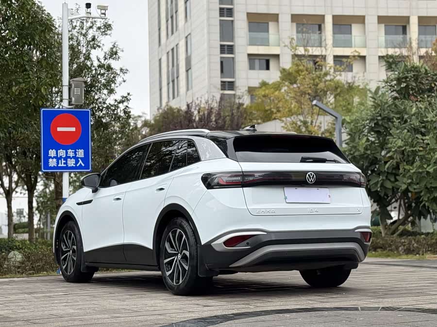 Volkswagen ID.4 X 2023 #10 Volkswagen ID.4 X 2023 immagine di auto #10