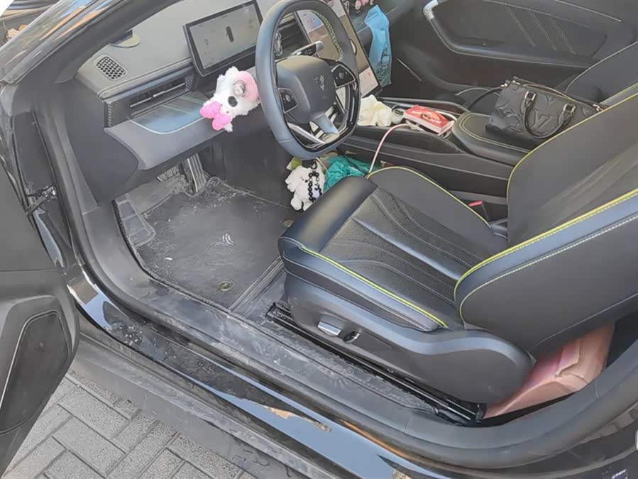 哪吒汽车 哪吒GT 2024 汽车图片 #10