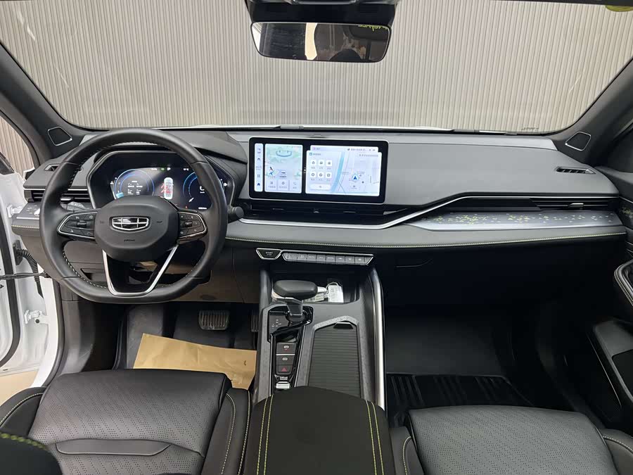 GEELY PrefaceL 2024 car image #10