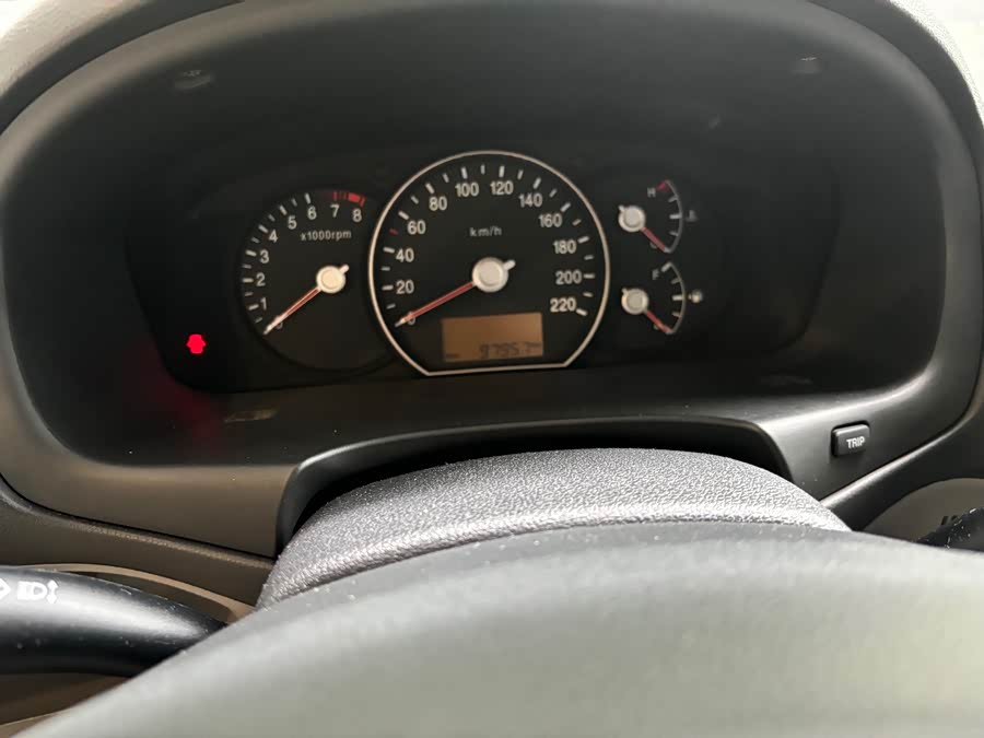 Kia Carens 2012 image de voiture #10