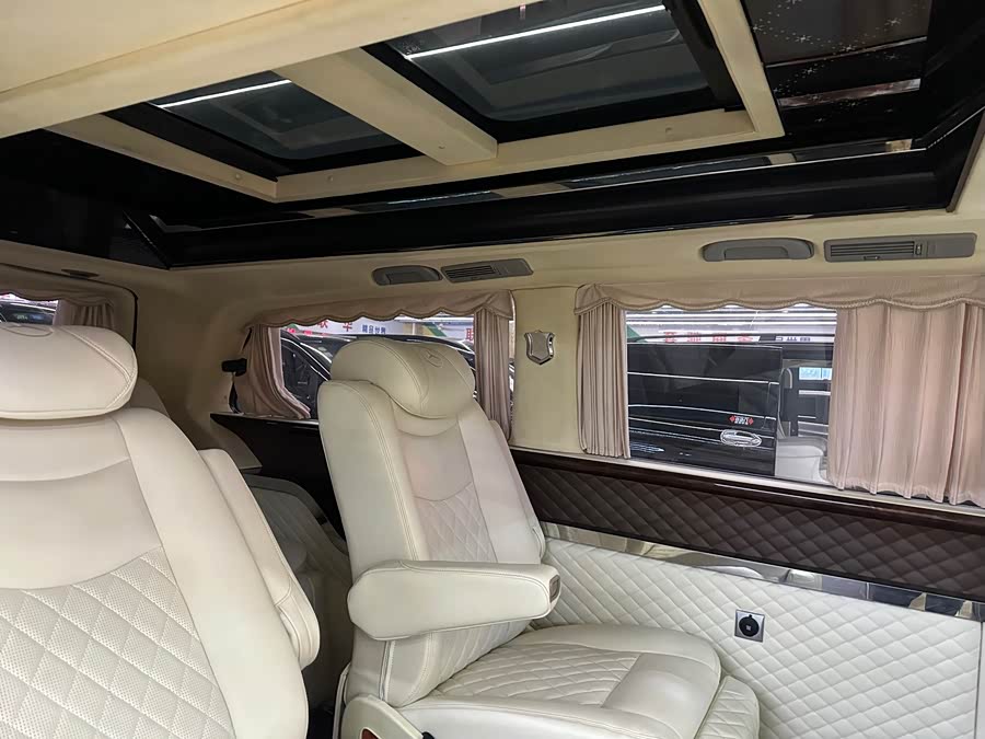 奔驰 唯雅诺 2011 汽车图片 #10