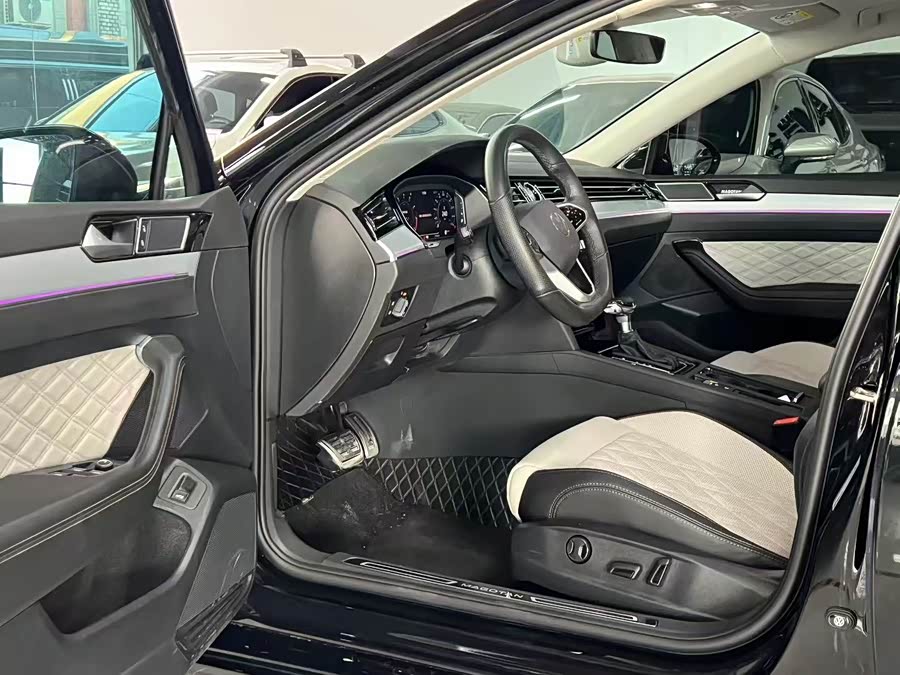 Volkswagen Magotan 2024 immagine di auto #10