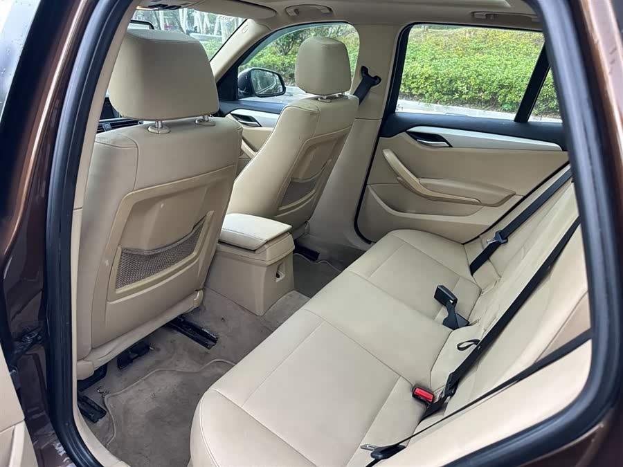 BMW X1 (Imported) 2012 car image #10