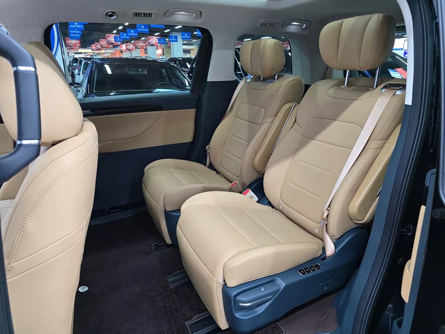 GAC Trumpchi E8 2025 car image #10