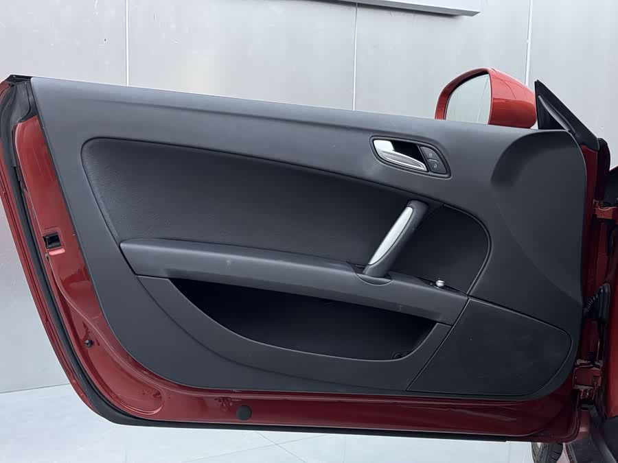 Audi TT 2015 car image #10