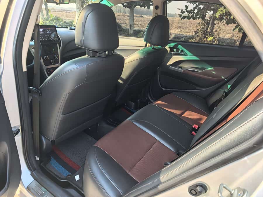 BYD F3 2017 car image #10