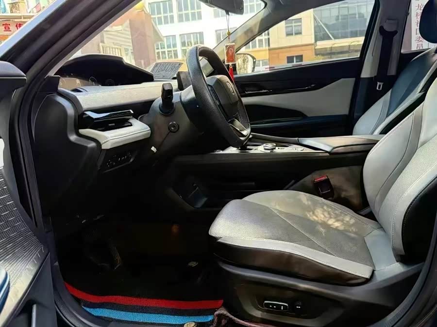 Changan UNI-V iDD 2023 #10 Changan UNI-V iDD 2023 car image #10