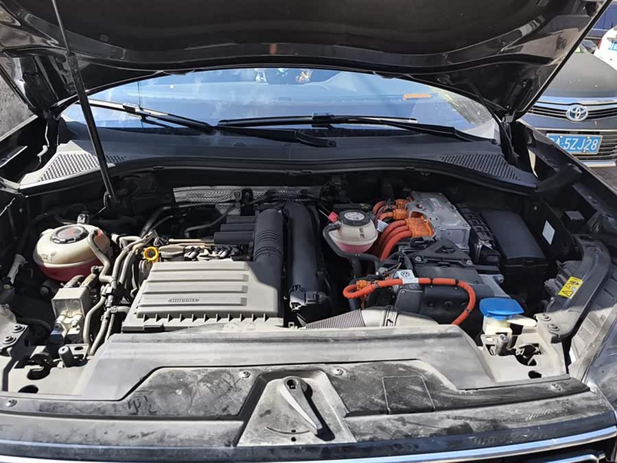 Volkswagen Tayron GTE 2020 car image #10