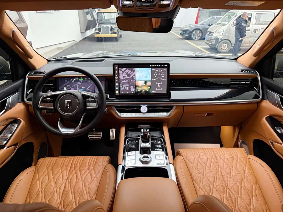 Tank 500 New Energy 2024 immagine di auto #10