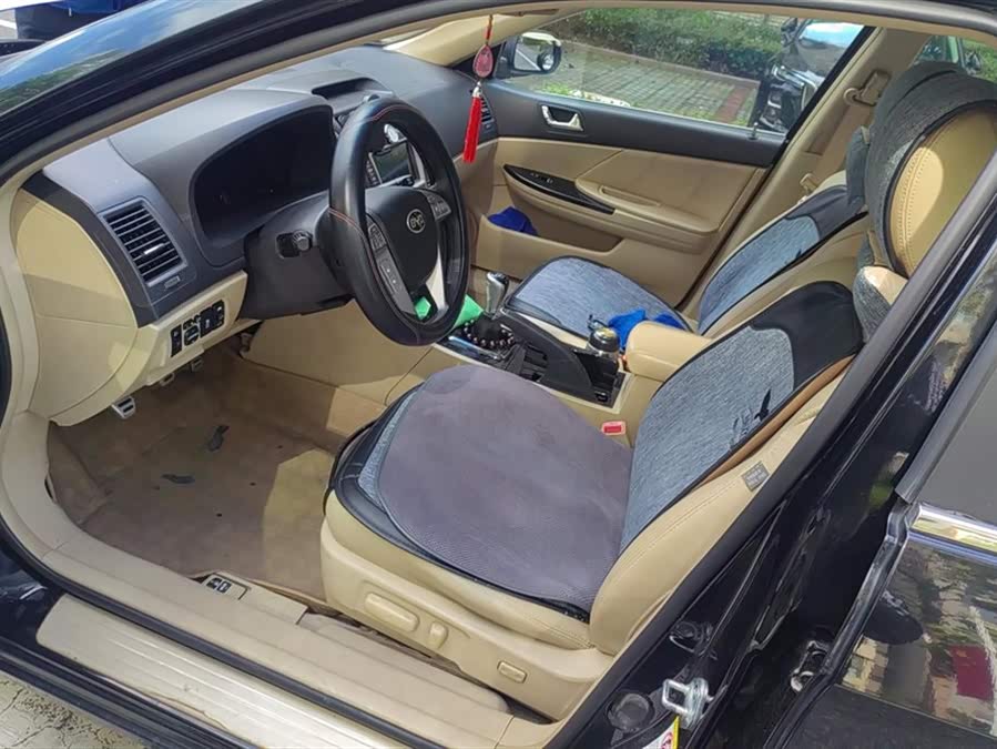 BYD G6 2013 #10 BYD G6 2013 car image #10