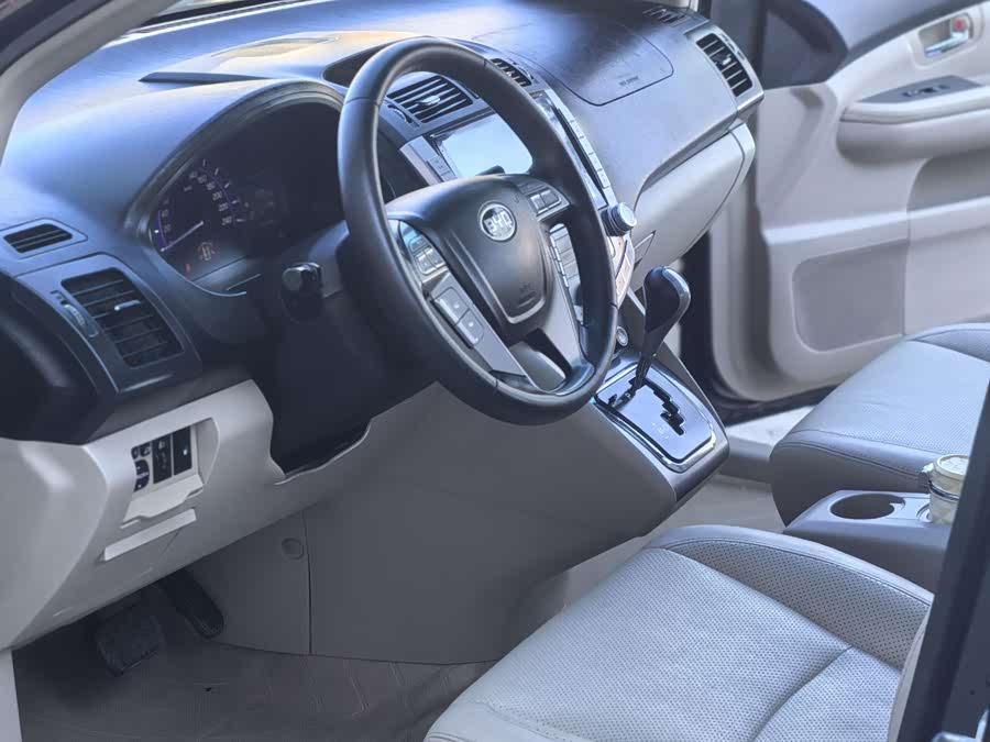 BYD S6 2012 car image #10