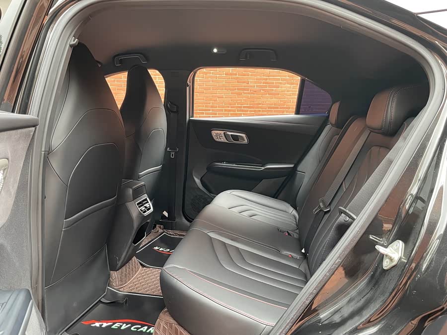 哪吒汽车 哪吒X 2024 汽车图片 #10