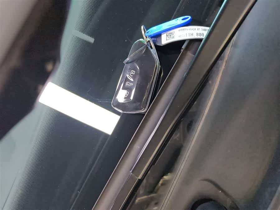 Volkswagen ID.UNYX 06 2024 image de voiture #10