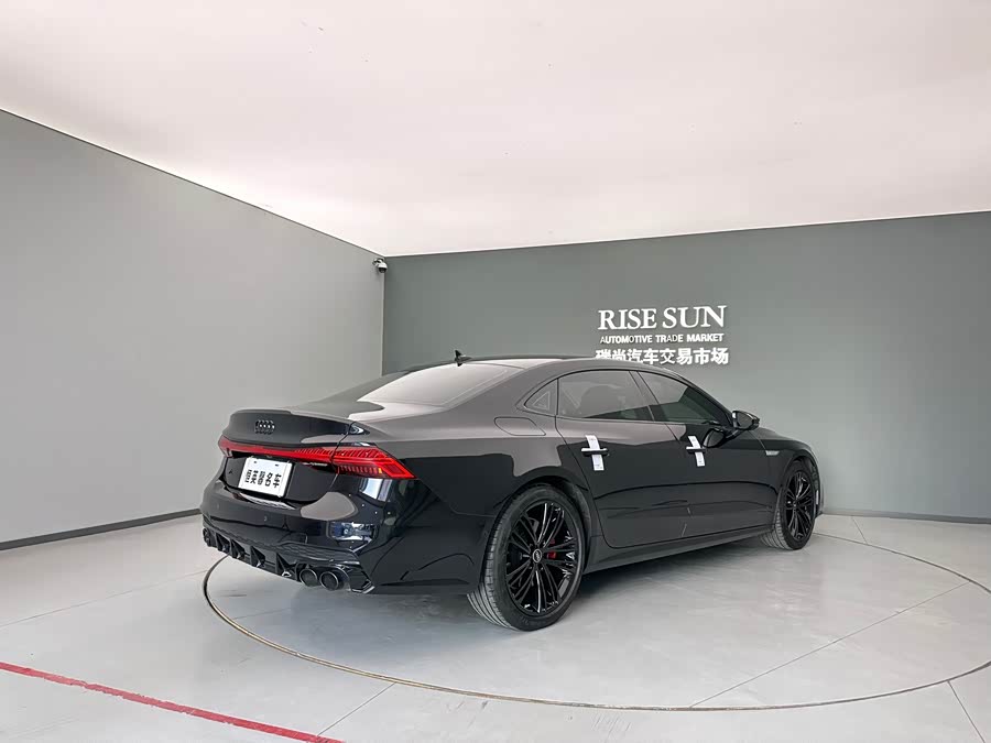 Audi A7L 2024 imagem de carro #10