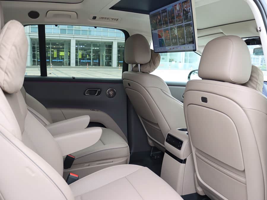 Li i8 2025 изображение автомобиля #10