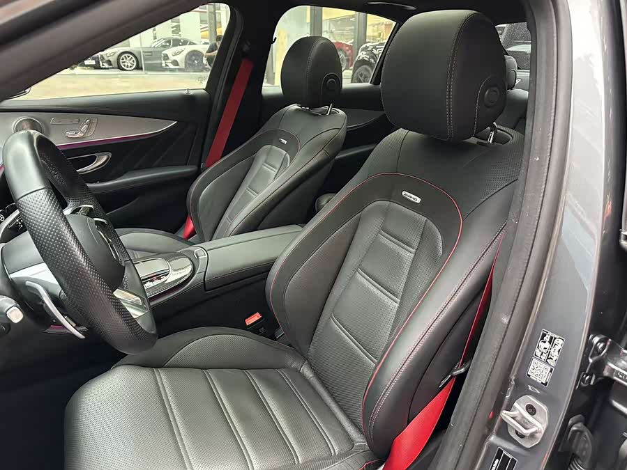 Mercedes-Benz E AMG 2023 صورة سيارة #10