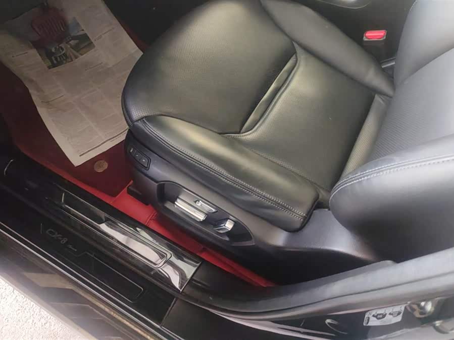 Mazda CX-8 2019 immagine di auto #10