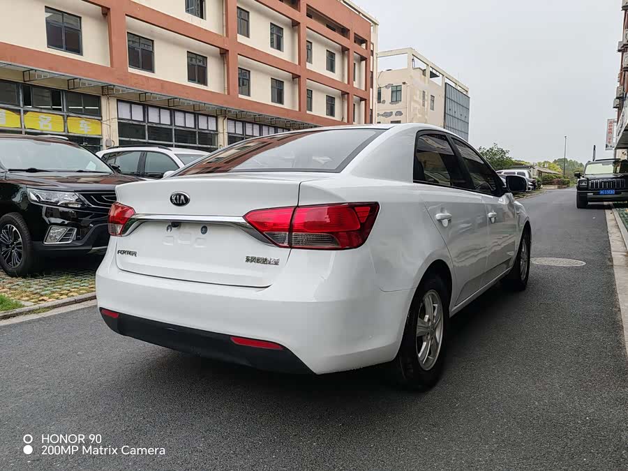 Kia Forte 2014 immagine di auto #10