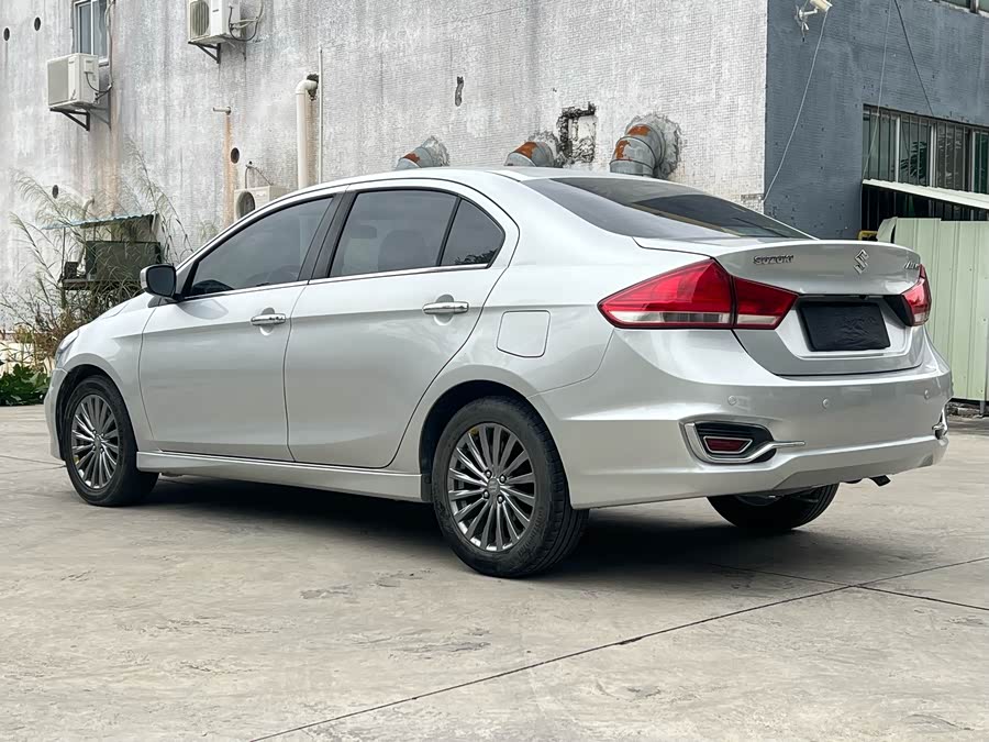 Suzuki Ciaz 2017 изображение автомобиля #10