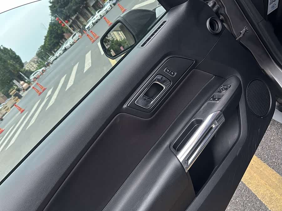 Ford Mustang 2015 car image #10