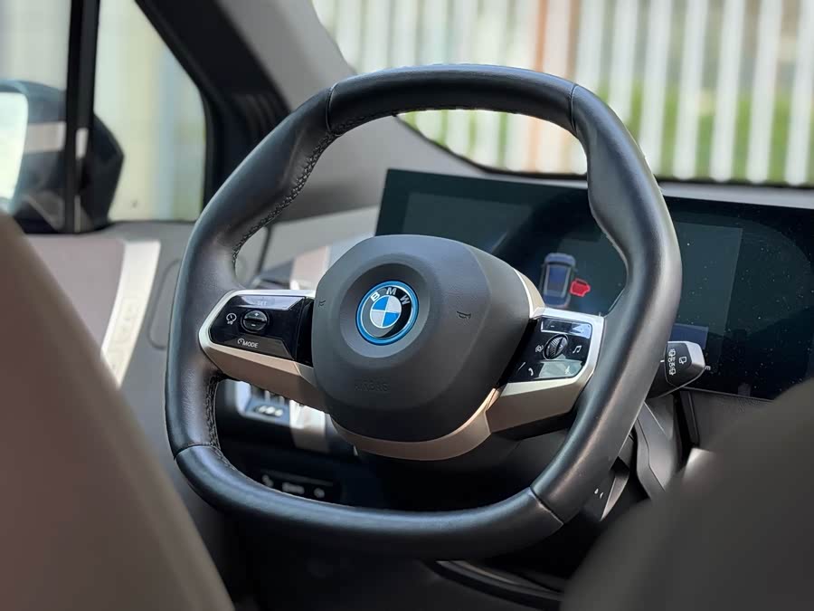 BMW iX 2024 #10 BMW iX 2024 car image #10