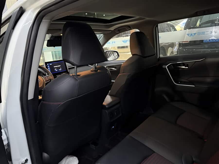 Toyota RAV4 Hybird E+ 2021 #10 Toyota RAV4 Hybird E+ 2021 car image #10