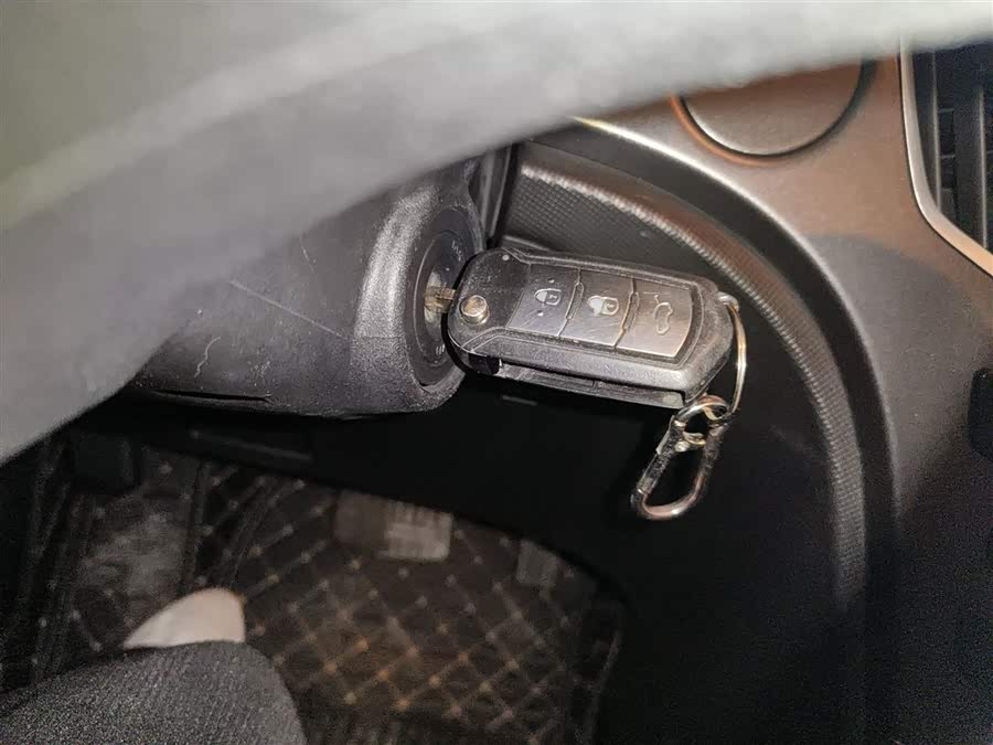 GAC Trumpchi GA3 2014 car image #10