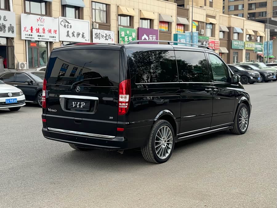 Mercedes-Benz Viano (Imported) 2012 immagine di auto #10