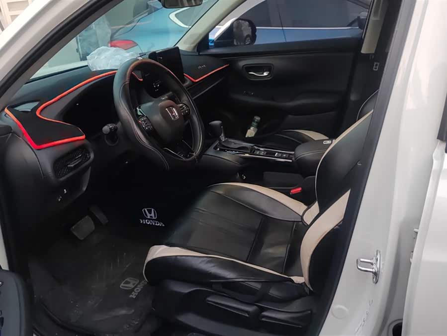 Honda HR-V 2024 car image #10