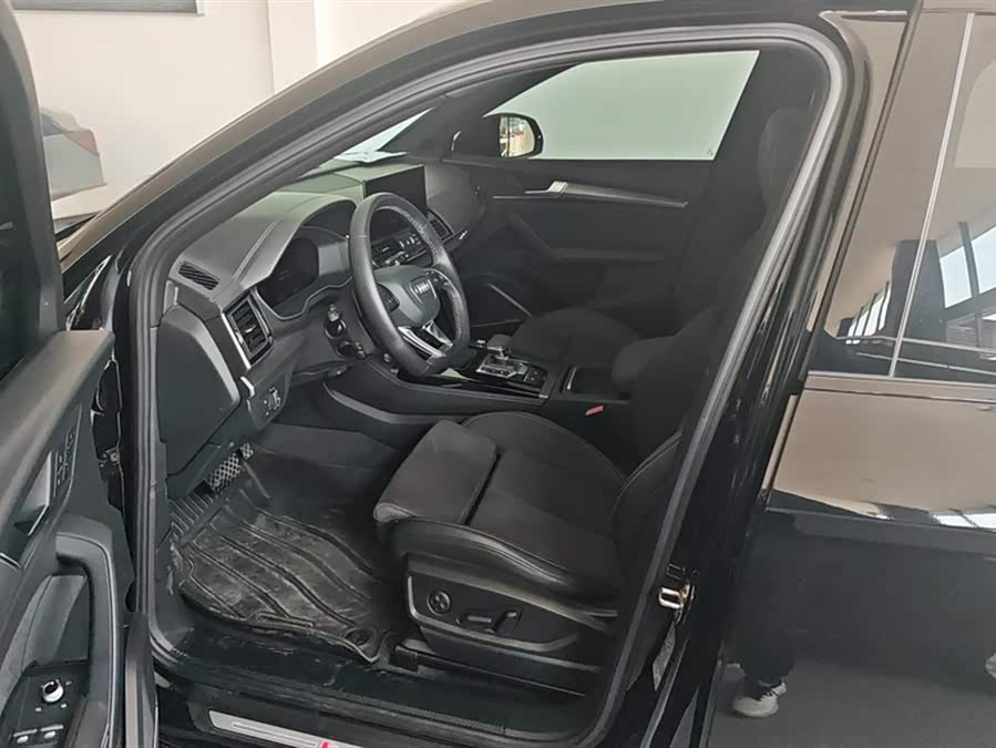 Audi Q5L Sportback 2023 #10 Audi Q5L Sportback 2023 car image #10