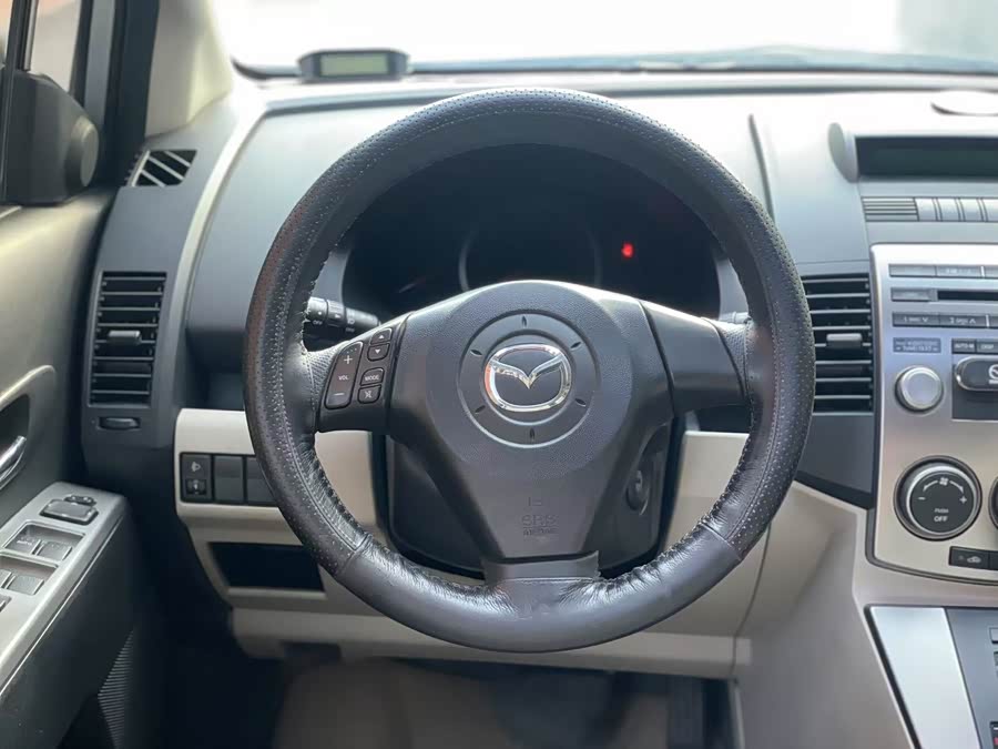 Mazda 5 2009 image de voiture #10